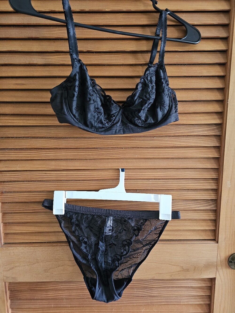Victoria's Secret Black Lace Underwire Bra & Bikini Set